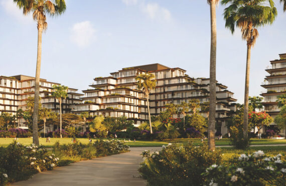 Yes, the development includes family-oriented amenities such as children's play areas, swimming pools, nearby schools and nurseries, healthcare facilities, and easy access to major entertainment attractions.